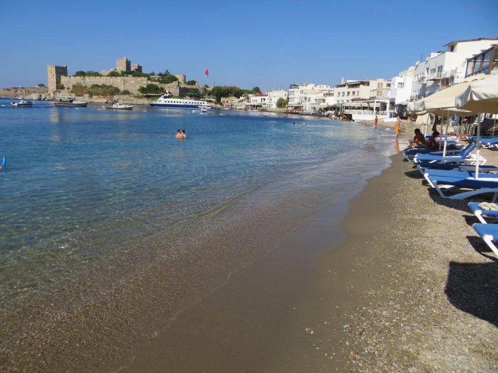 Бодрум: White and Blue Bodrum