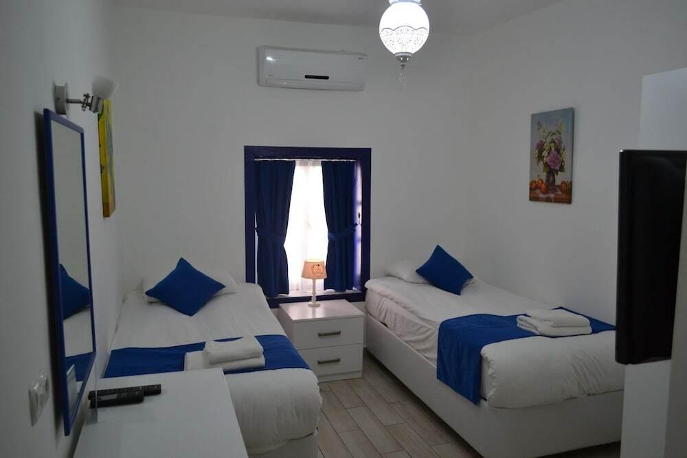 Бодрум: White and Blue Bodrum
