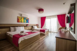 Турунч: Eden Pyara Hotel Turunc
