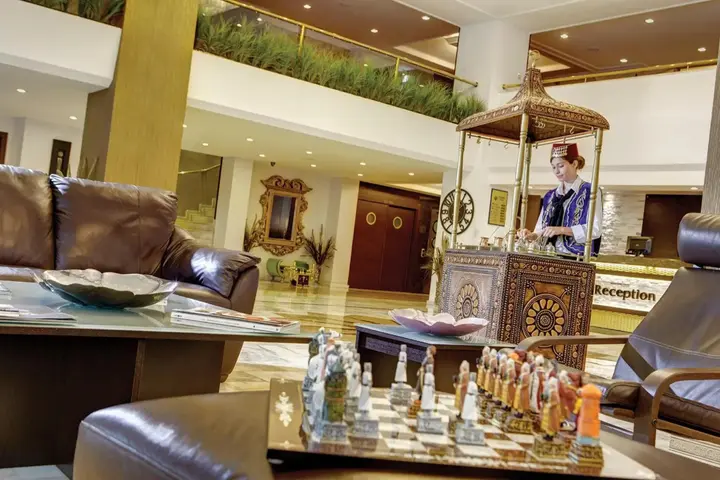 Измир: Susuzlu Atlantis Hotel