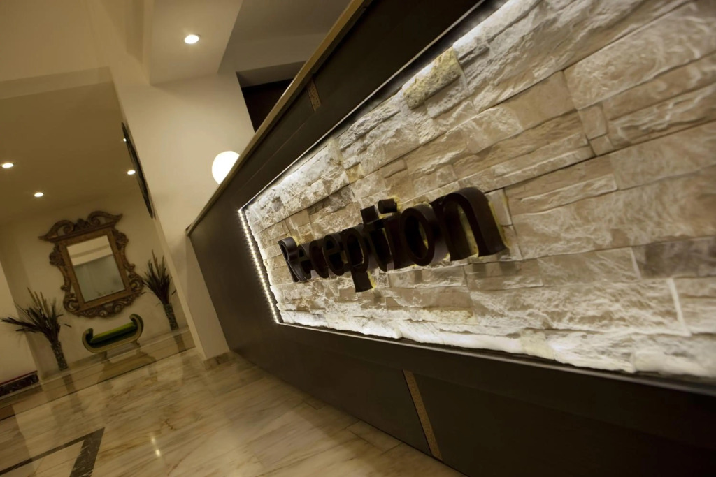 Измир: Susuzlu Atlantis Hotel