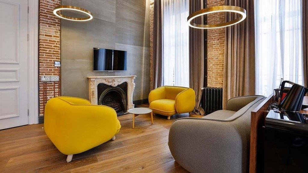 Стамбул: The Public Hotel