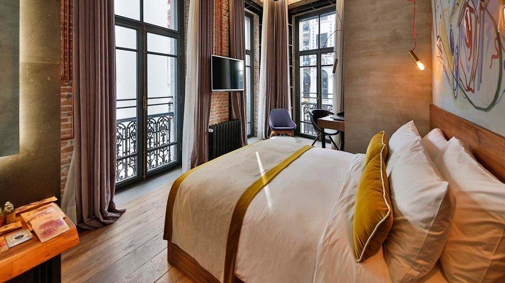 Стамбул: The Public Hotel