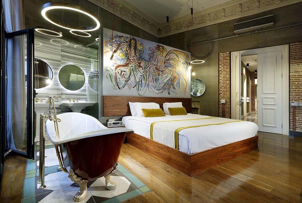 Стамбул: The Public Hotel