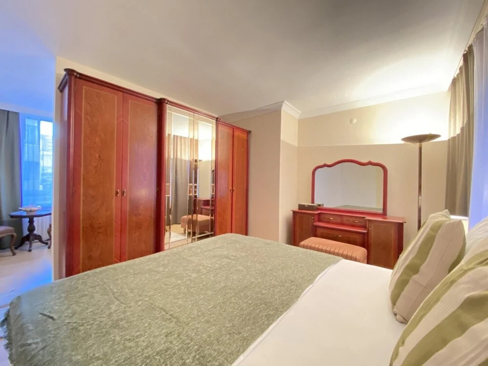 Стамбул: Missafir Stunning Flat with Terrace in Caddebostan