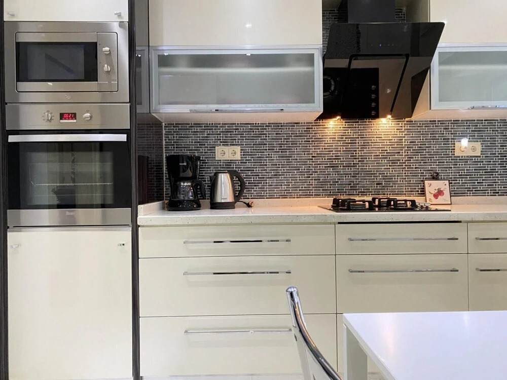 Стамбул: Missafir Stunning Flat with Terrace in Caddebostan