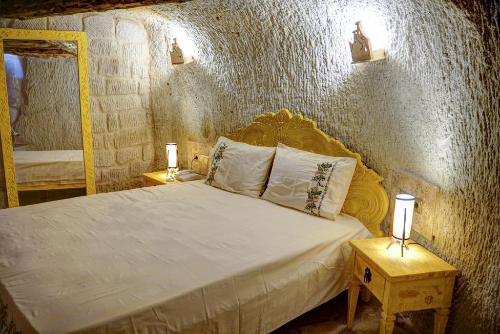 Невшехир: Aşk-ı Nare Cave Hotel Swimming Pool & SPA
