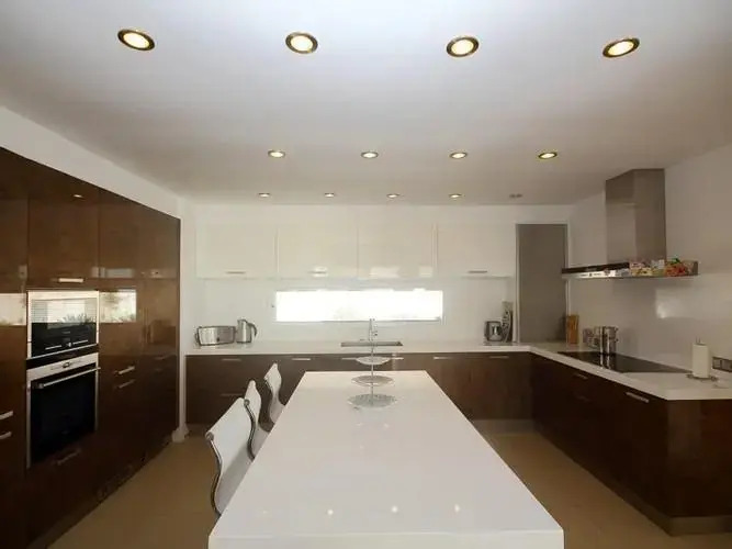 Тургутрейс: Villa Beaton