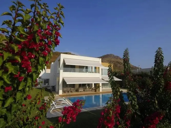 Тургутрейс: Villa Beaton
