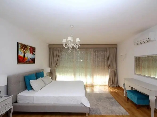 Тургутрейс: Villa Beaton
