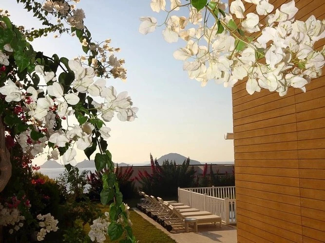 Тургутрейс: Villa Beaton