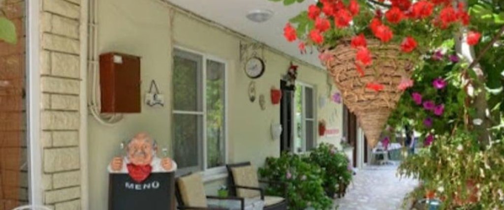 Эдремит: Akcay Bati Motel