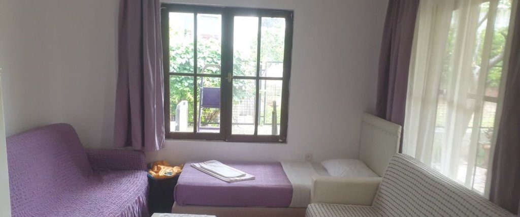 Эдремит: Akcay Bati Motel