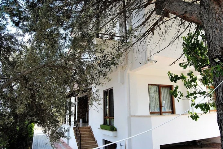 Эдремит: Beyaz Konak Gure Butik Otel