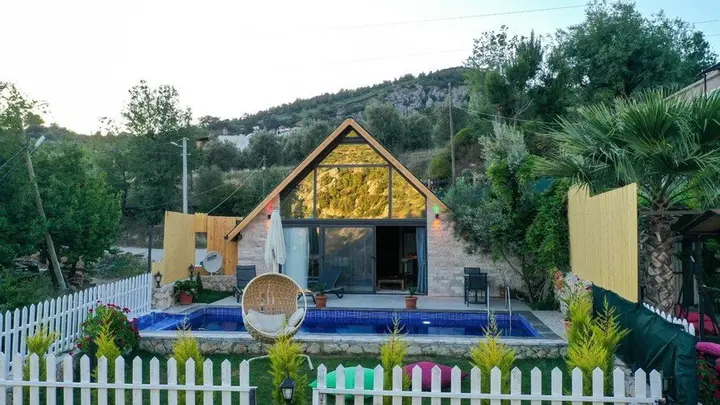 Исламлар: Villa Honeymoon