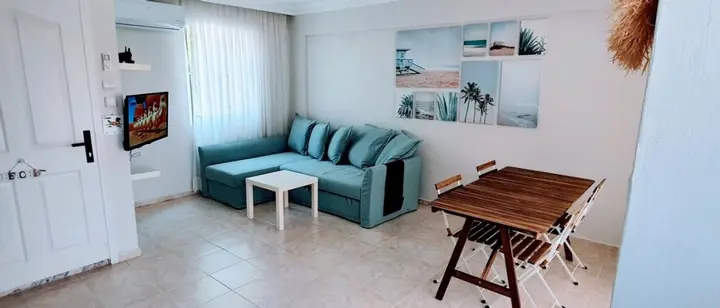 Дикили: 5.36 Beach House