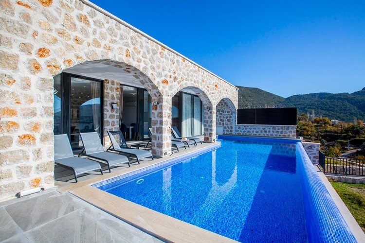 Исламлар: Villa Beyaz 7