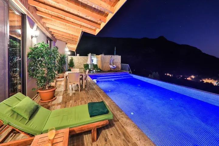 Исламлар: Villa Tas