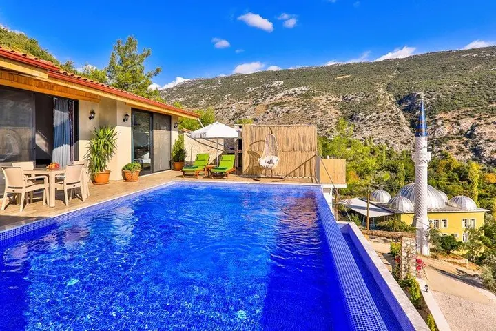 Исламлар: Villa Tas