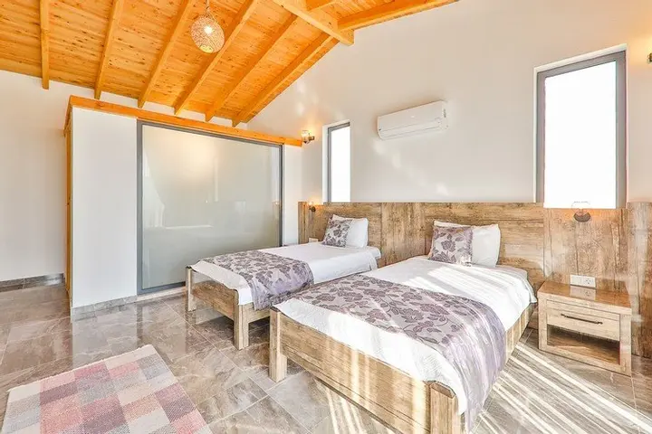 Исламлар: Villa Tas