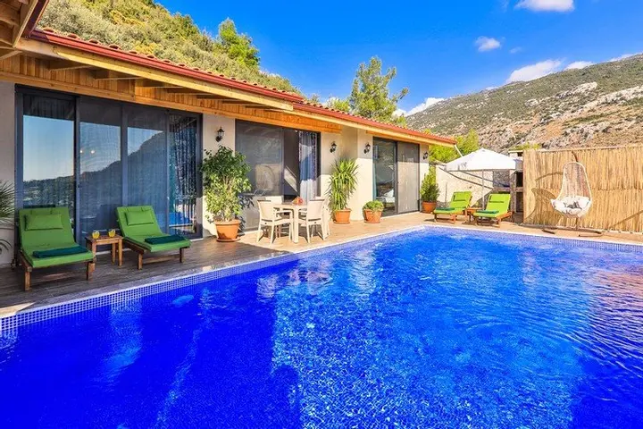 Исламлар: Villa Tas