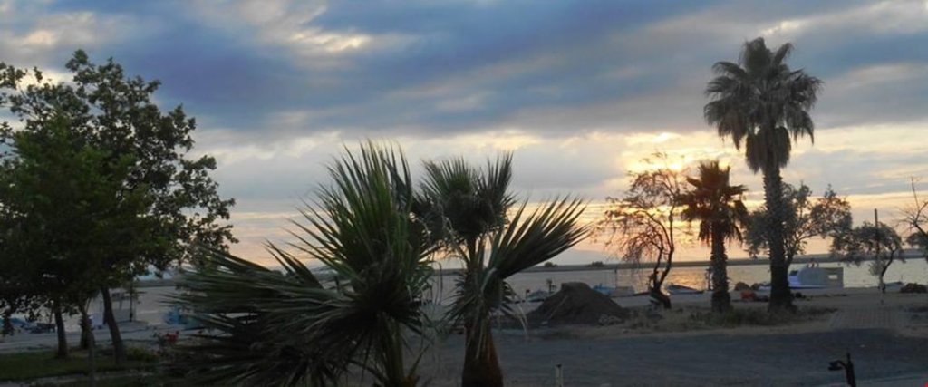 Дикили: Altin Otel Ayvalik