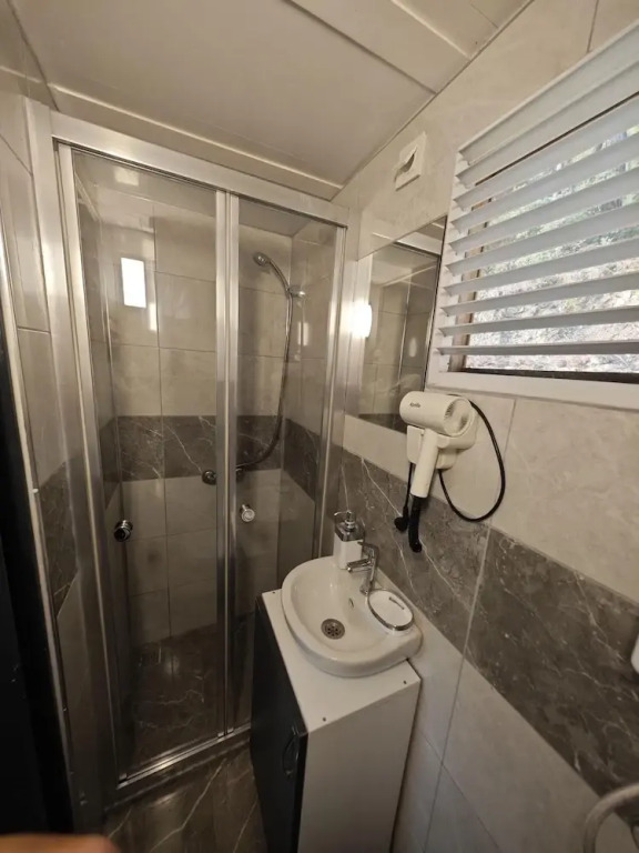 Даламан: Ti̇ny Mi̇ni̇ House