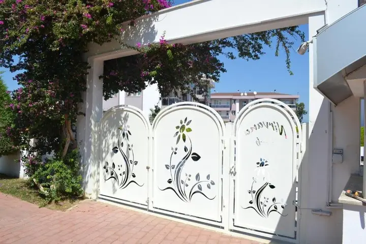 carousel image 1