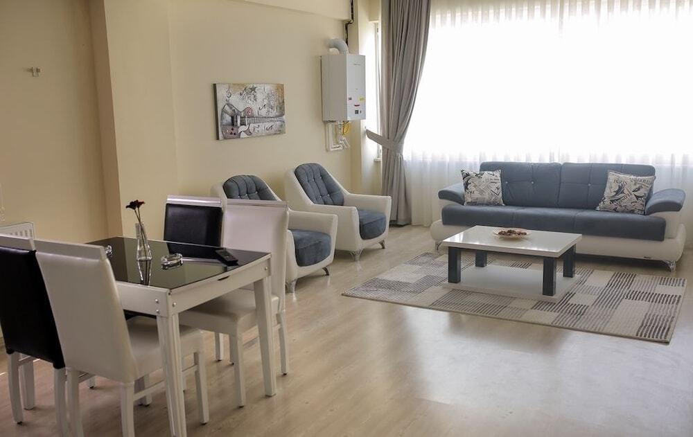 Helvaci: Oguzhan Residence