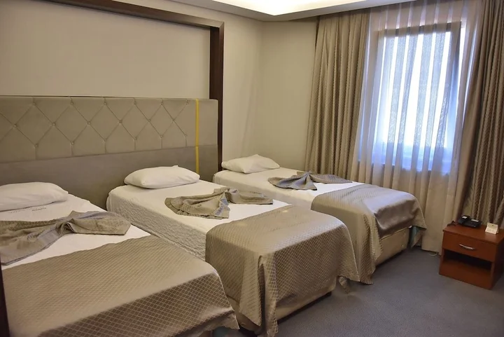 Бурса: Gold Ci̇ty Hotel