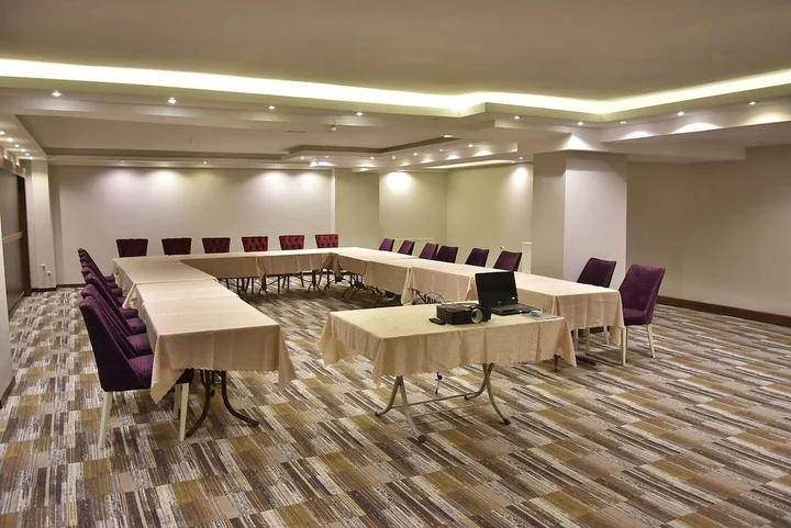 Бурса: Gold Ci̇ty Hotel