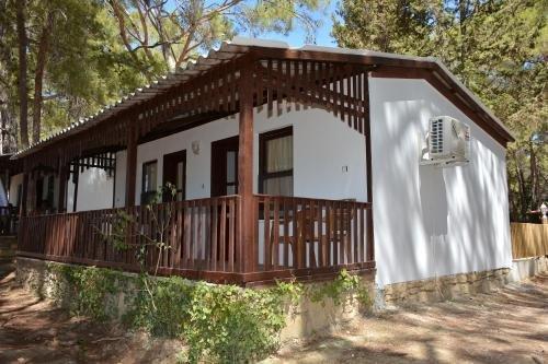 Аланья: Mutlu Bungalow Hotel & Campground