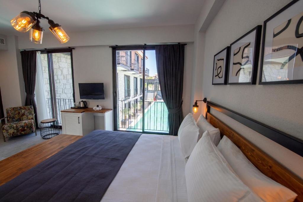 Чешме: Primus Otel