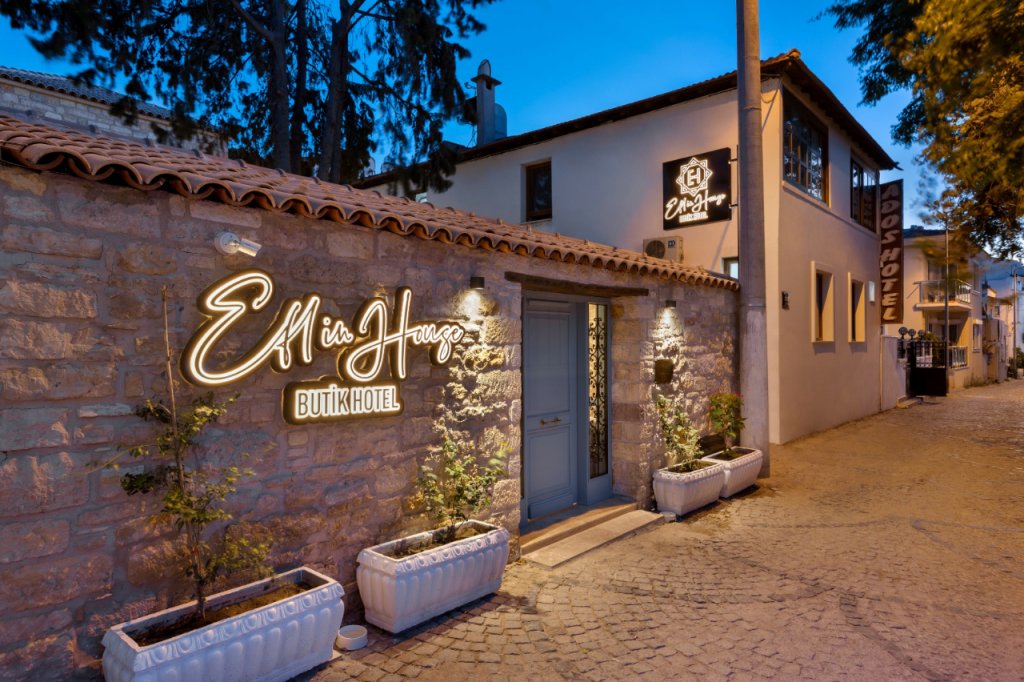 Чешме: Отель Eflin Haus Historical Place & Monument
