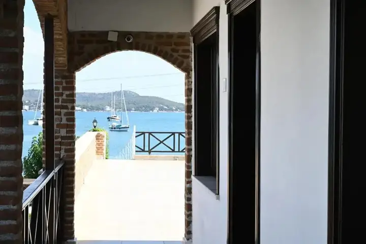 Cunda Deniz Hotel — фото 1