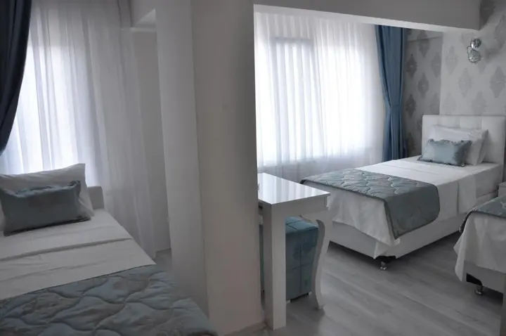 Мустафакемальпаша: Hotel Iscen