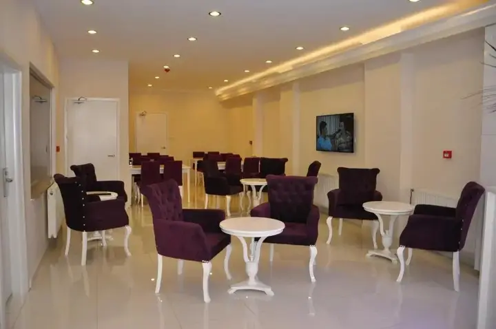 Мустафакемальпаша: Hotel Iscen