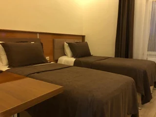 Зара: Gulistan Hotel