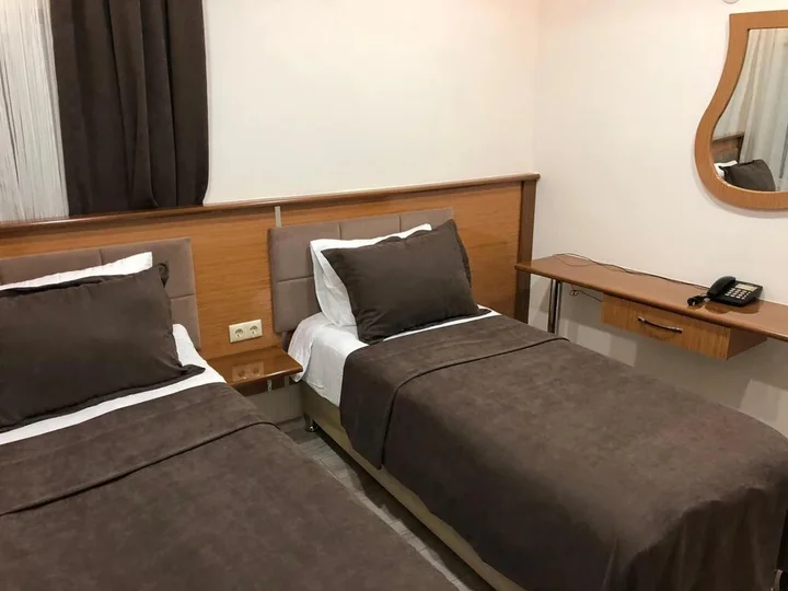 Зара: Gulistan Hotel