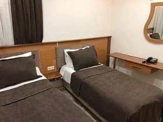 Зара: Gulistan Hotel