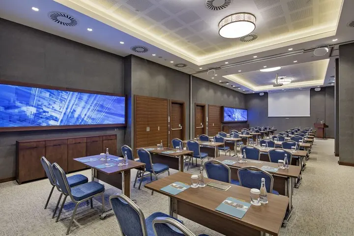 Измир: Hilton Garden Inn Izmir Bayrakli