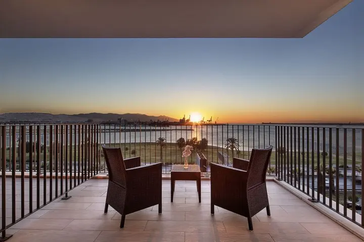 Измир: Hilton Garden Inn Izmir Bayrakli