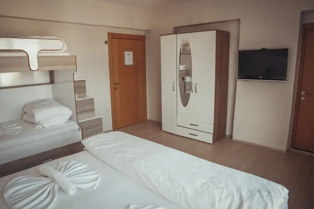 Эджеабат: Başarir Hotel