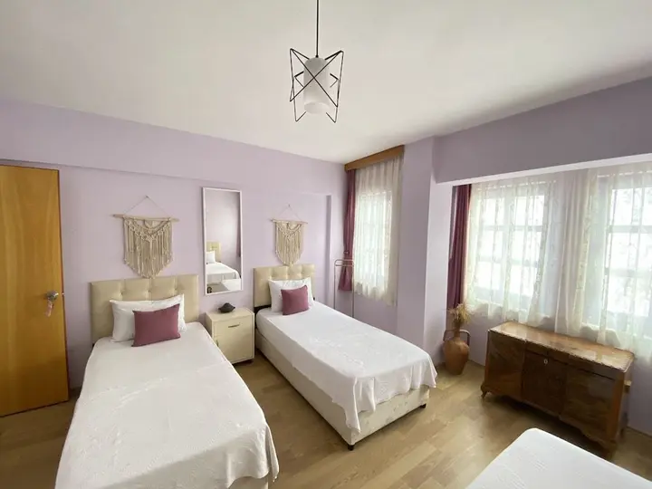 Бозджаада: Eylem Dinlenti Evi