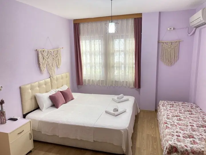 Бозджаада: Eylem Dinlenti Evi
