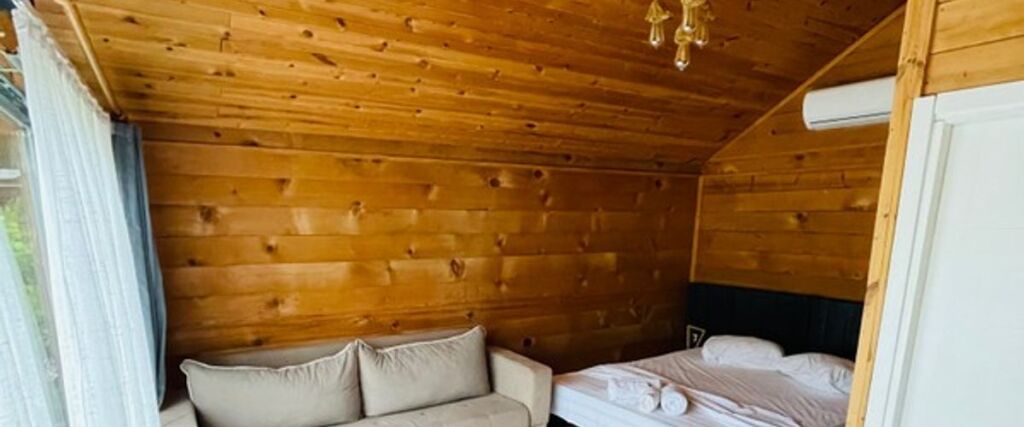 Янык: Adesa Bungalow Hotel