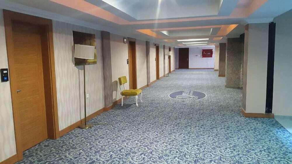 Эрчиш: Nevan Suite Hotel