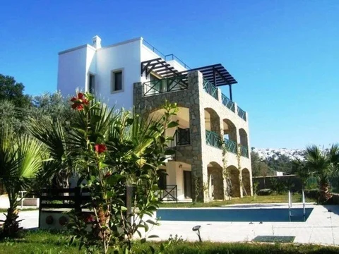 Битез: Villa Silver