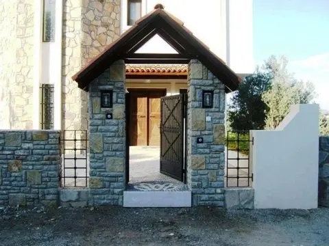 Битез: Villa Silver