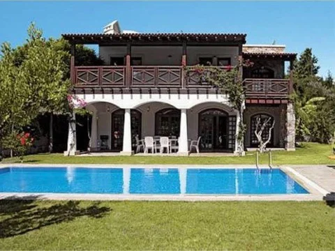 Битез: Villa Palmira